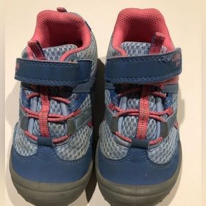 Oshkosh b’gosh sneakers girls size 11‎ blue pink